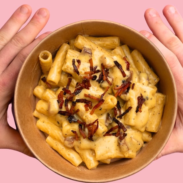 Rigatoni Carbonara.